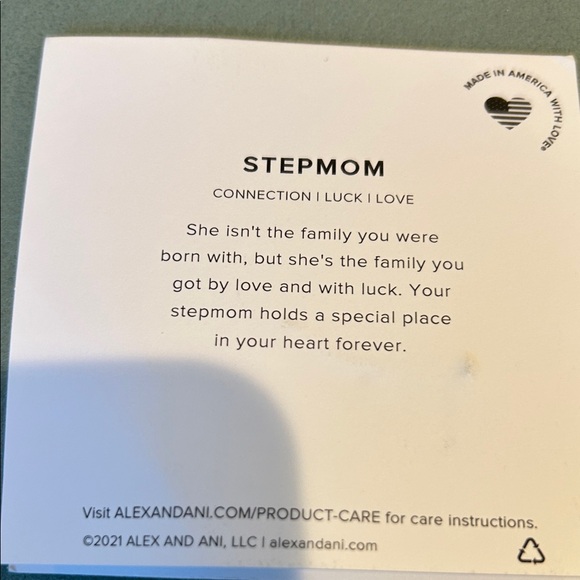 Alex and Ani “StepMom” Gold Charm Bangle NWT - Picture 2 of 2